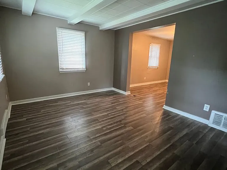 2901 Leola Ave — Photo 14