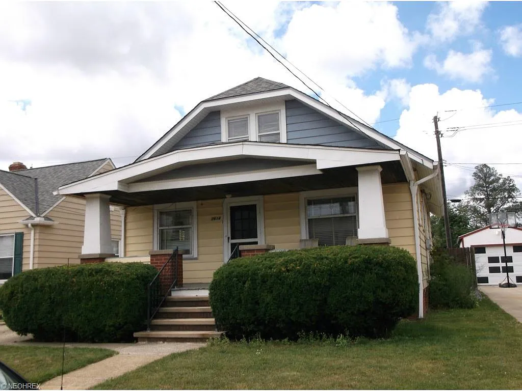 3614 W 104th St photo 1