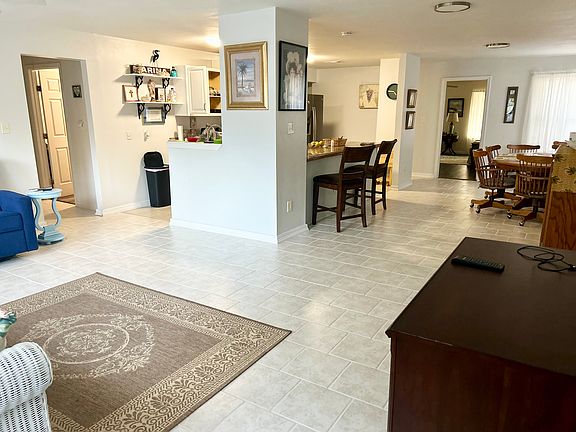 5th image of 450 Donwood Pl
