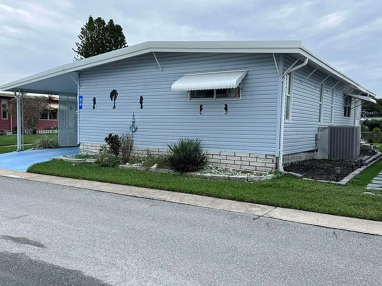 2505 E Bay Dr #54 — Photo 2