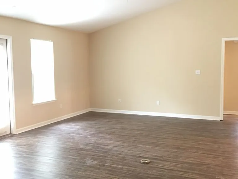5643 Sioux Dr — Photo 10