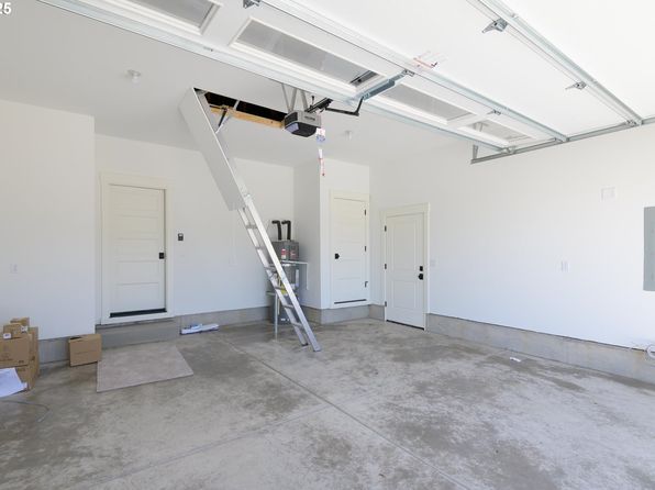 88110 Wymore Ln, Veneta, OR 97487