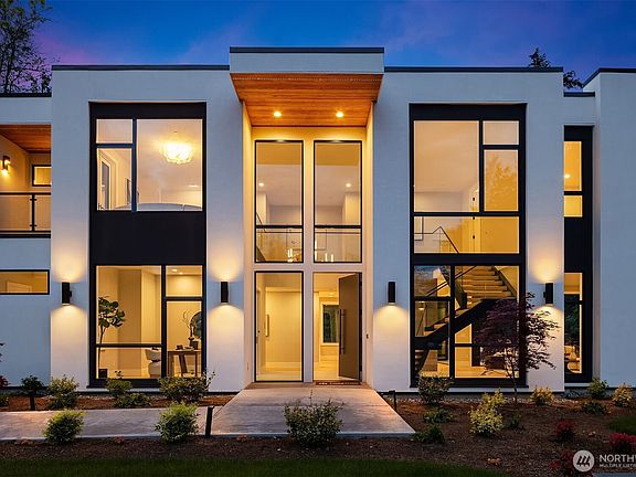 3rd image of 2436 82ND AVE NE