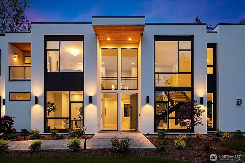 2nd image of 2436 82nd Avenue NE