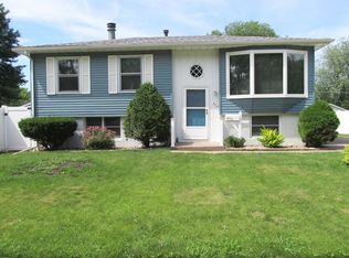 3512 W Hayes St, Davenport, IA 52804
