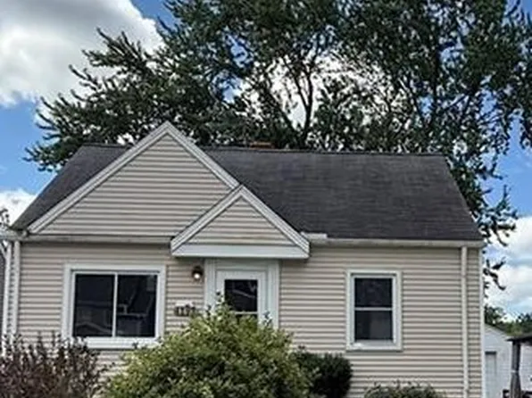 4111 Russell Ave, Parma, OH 44134