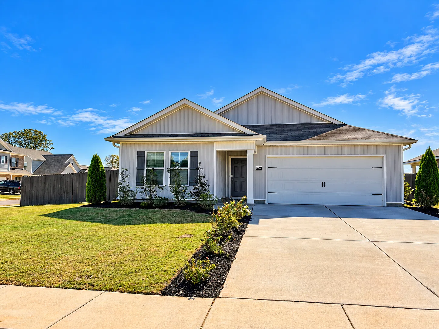 5 bed, 2018 sqft, $2,100 — Photo 1