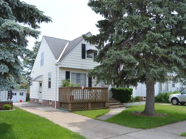 5035 E 113th St, Garfield Heights, OH 44125