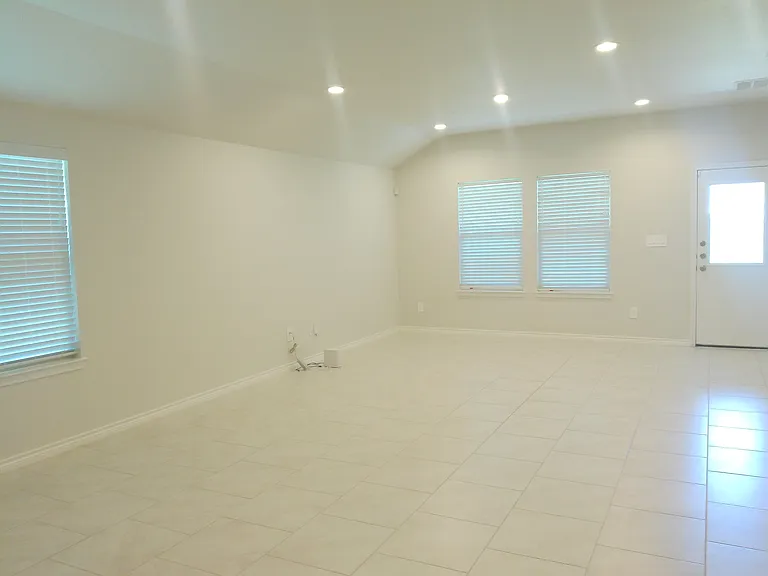2306 Tranquil Ln — Photo 4