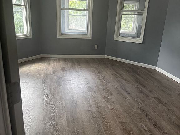 5th image of 208 Amherst St Floor 2