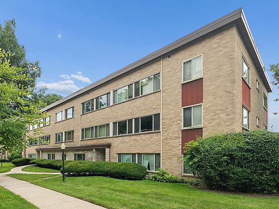 2nd image of 2634 Central Dr APT 2E