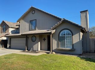 2208 E Pinedale Ave, Fresno, CA