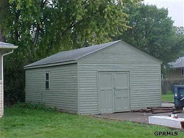 2nd image of 1341 N Willow St