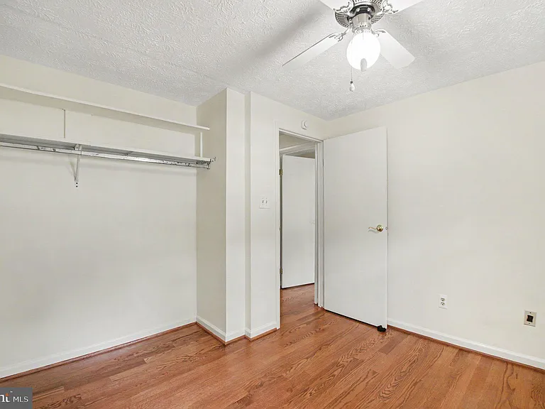 11510 Underoak Ct — Photo 16