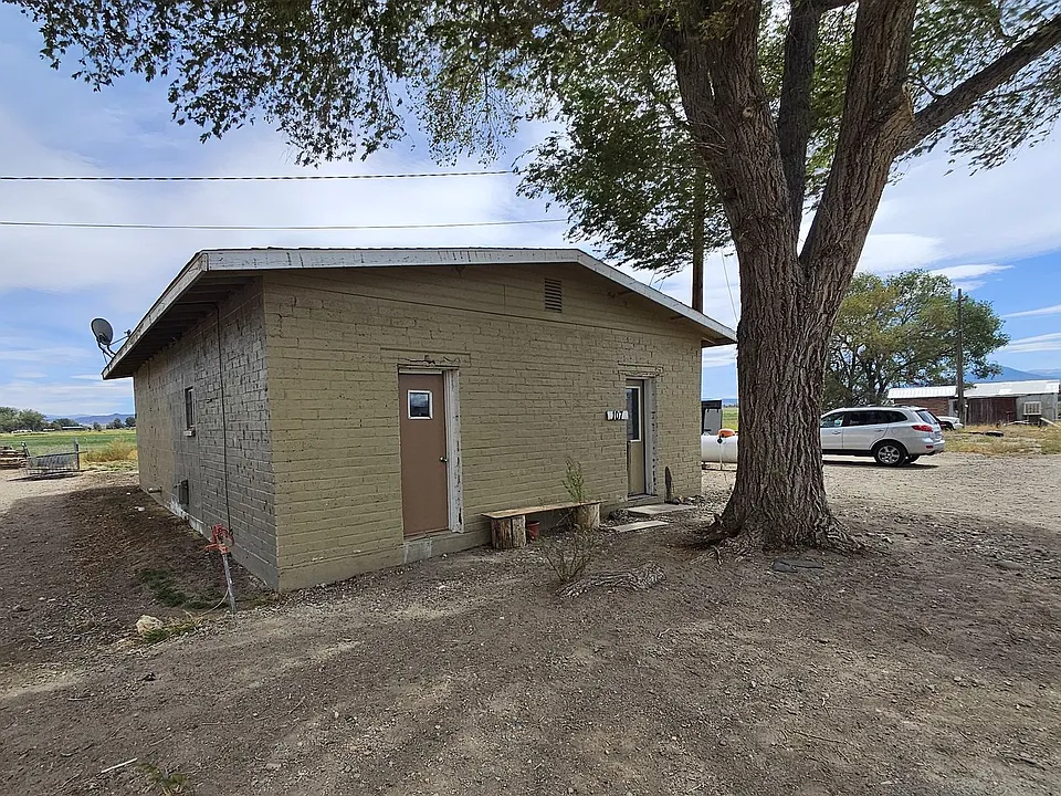 107 Smith Gage Rd