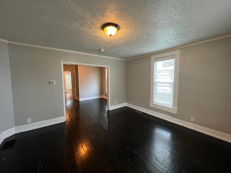 2nd image of 1203 W 1st St #1203