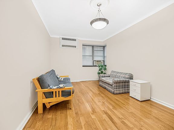 4th image of 9611 65th Rd APT A