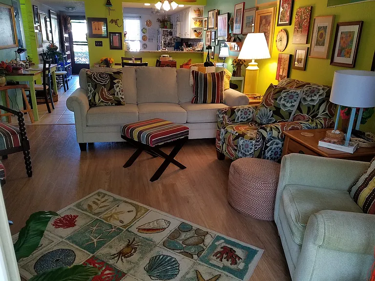 126 Caryl Way — Photo 4