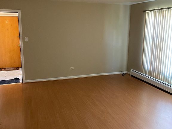 4th image of 20 6th Ave #5