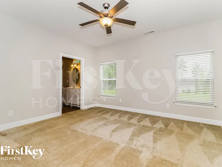 105 Windstone Dr — Photo 9