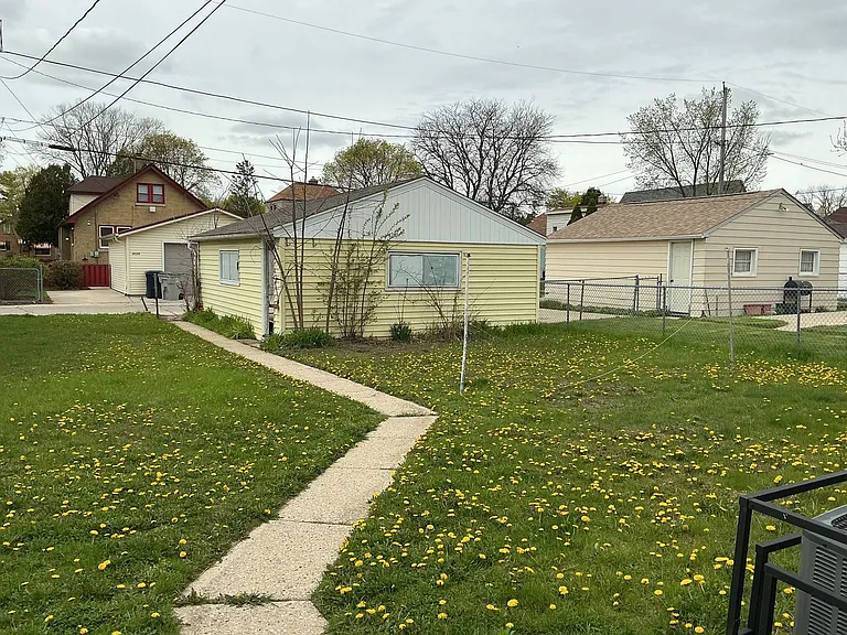 4643 N Parkway Ave — Photo 3
