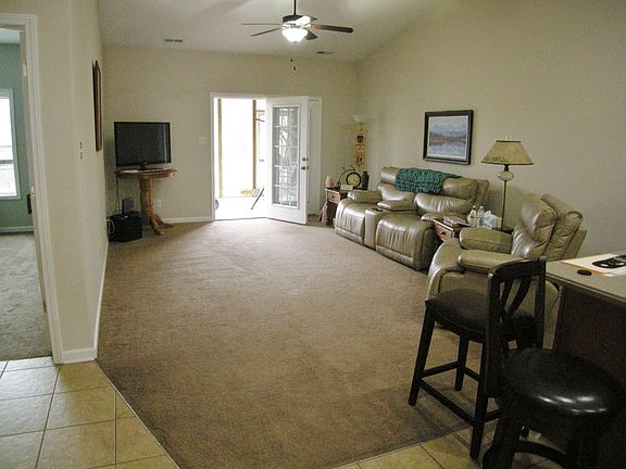 3rd image of 2728 Waters Place Dr