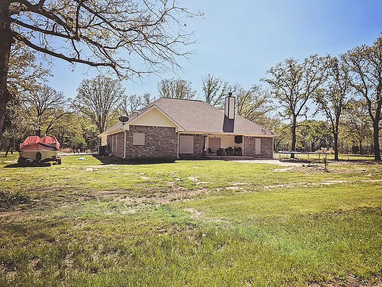 15994 Maple Ln — Photo 18