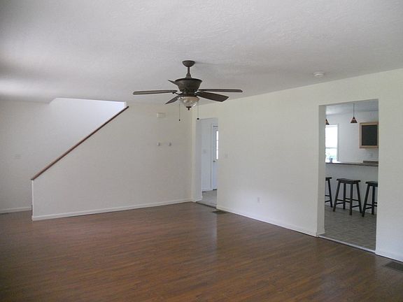4th image of 55 Cranes Nest Rd