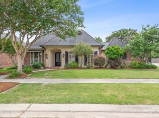 100 Emily Cir, Lafayette, LA 70508