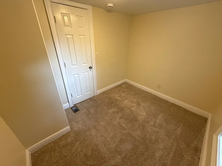 6430 W Grant St — Photo 8