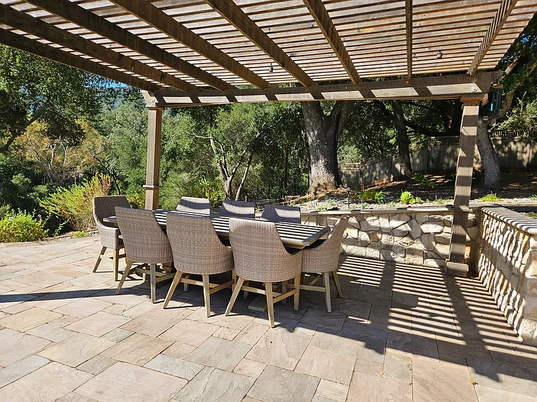 Bonnie Brae Ln — Photo 17