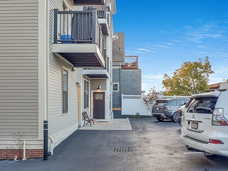44 W Eagle St #3 — Photo 18