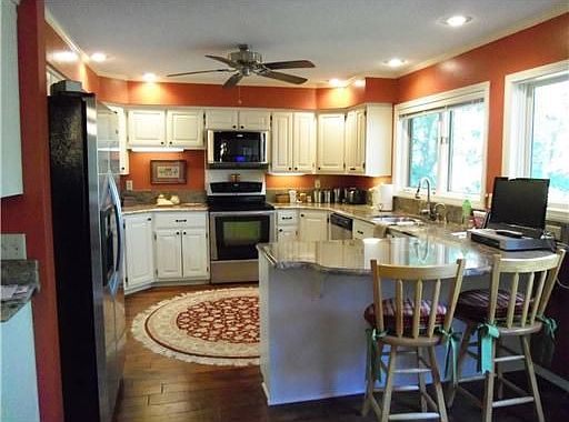 3rd image of 65 Dogwood Dr