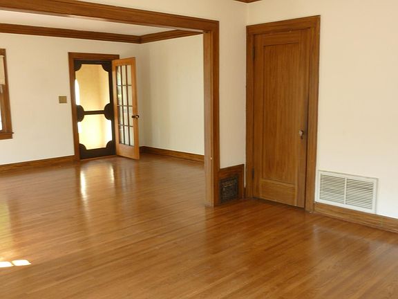 4th image of 353 S Glassell St APT B