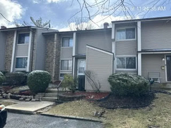 815 Oakside Ln, University Park, IL 60484