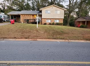 2425 Alandale Dr, Macon, GA 31211