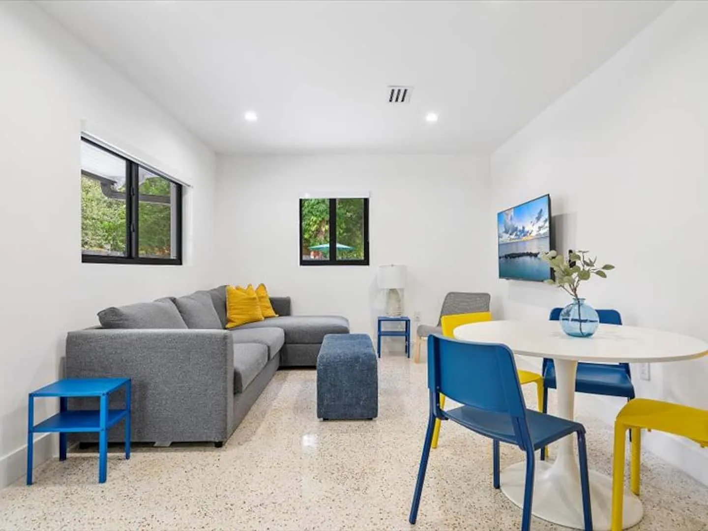 1 bed, $3,834 — Photo 2