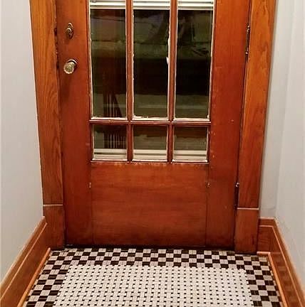 5th image of 141 Claremont Ave