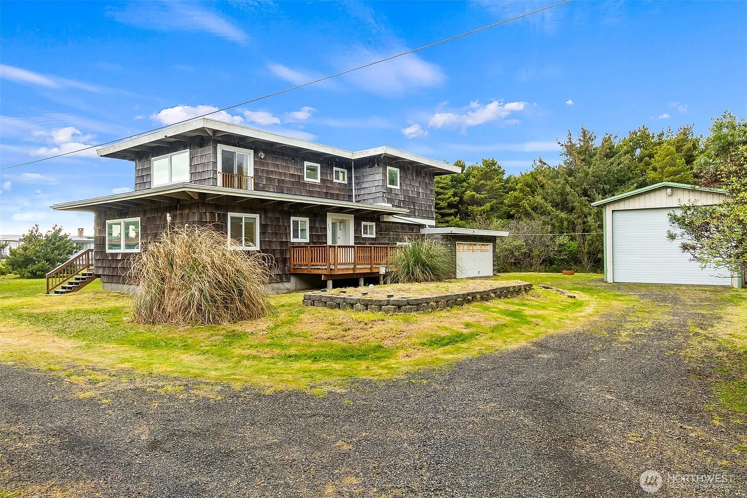 400 Lough Lane photo 1