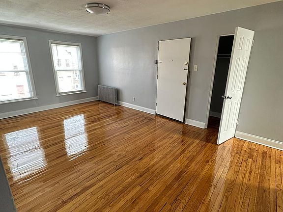 2nd image of 194 Park Ave #B1