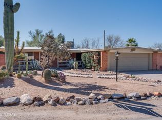 8820 E Hawk Pl, Tucson, AZ 85749