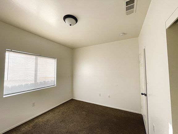 4th image of 1426 Lake St APT D