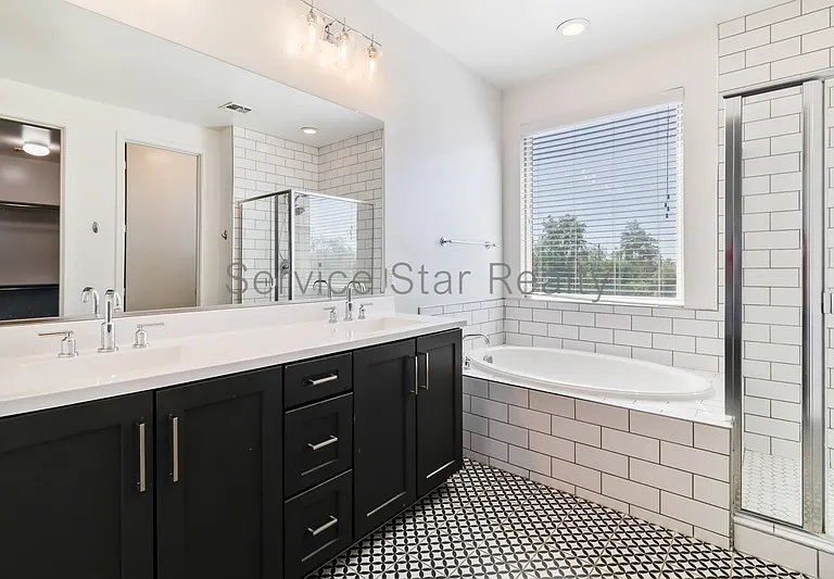 25312 N 20th Ave — Photo 16