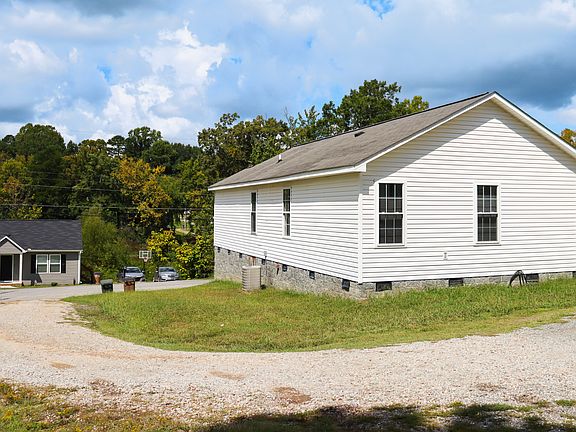 3rd image of 3533 Riverside Dr