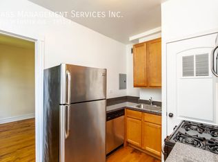 1911 W Foster Ave #2, Chicago, IL 60640