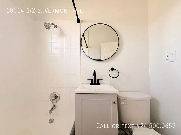 10514 1/2 S Vermont Ave — Photo 9