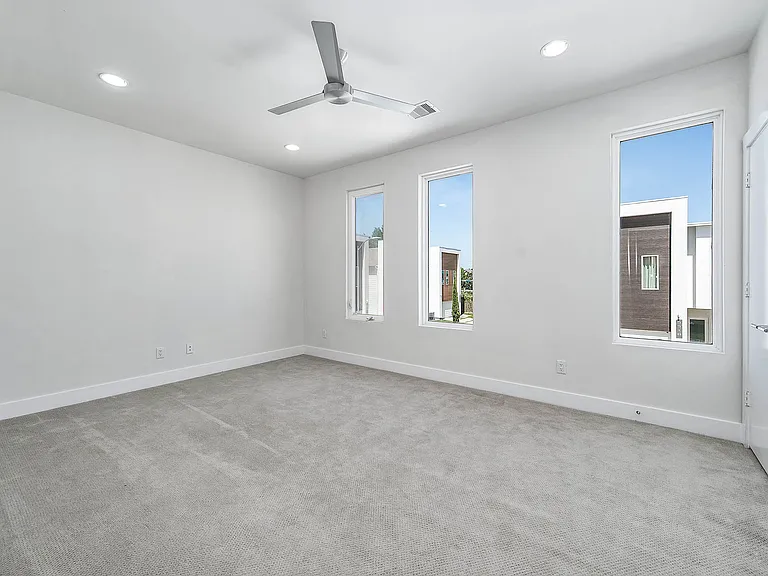 5519 Paraiso Pl — Photo 14