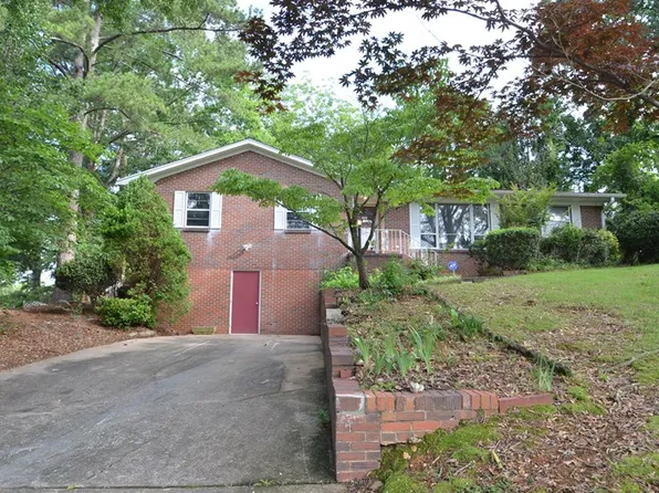 912 Reedwood Ln, Birmingham, AL 35235