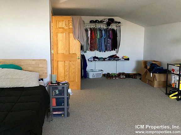 4th image of 2732 N Wayne Ave #3F