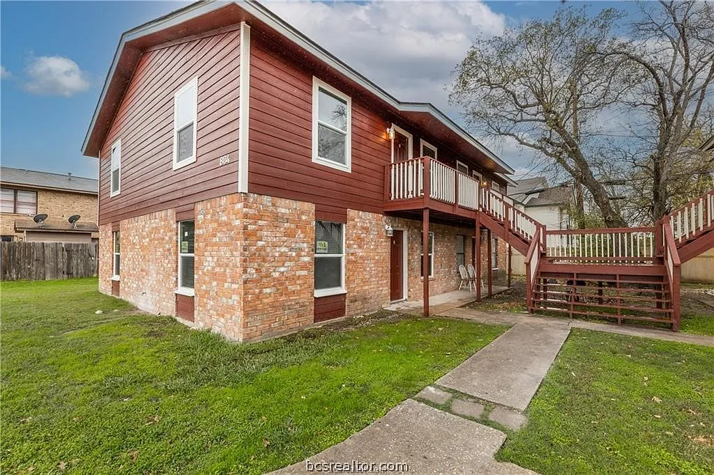 Building Photo - 804 Navidad St #A